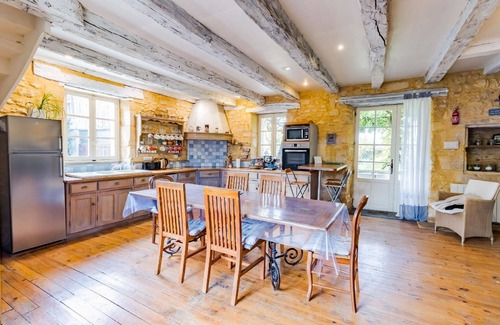 Sainte-Mondane House | Holiday house Carlux for 1 - 6 persons with 3 bedrooms - Row house
