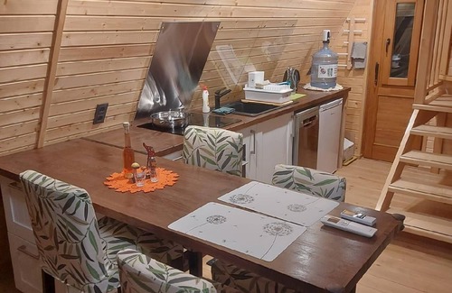 Telega House | Holiday house Cimpina for 1 - 4 persons with 1 bedroom - Row house