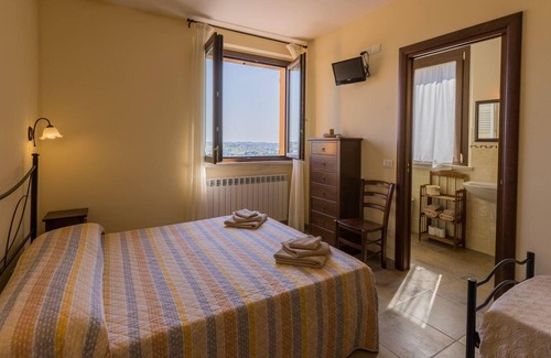Corinaldo House | Holiday house Corinaldo for 1 - 10 persons with 4 bedrooms - Holiday home