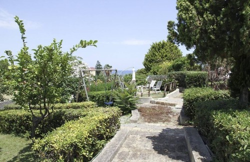 Crotone House | Holiday house Crotone for 1 - 12 persons with 2 bedrooms - Twin house