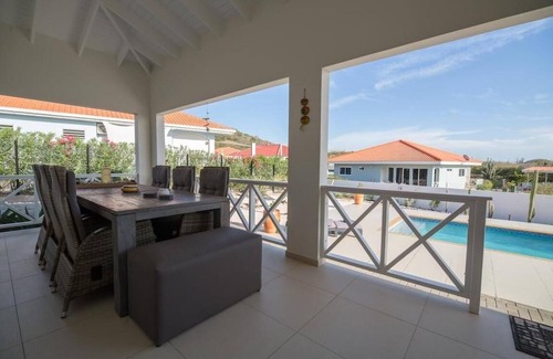 Fontein House | Holiday house Sint Willibrordus for 1 - 6 persons with 3 bedrooms - Holiday home