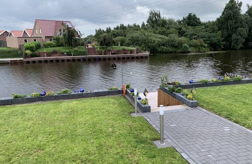 Grosefehn House | Holiday house ` Villa Wiltfang ' directly on the Timmler Meer suitable for allergy sufferers