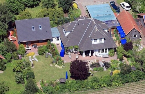 Kochendorf House | *holiday house, 62 sqm, 3 persons, 2 bedrooms, by a field