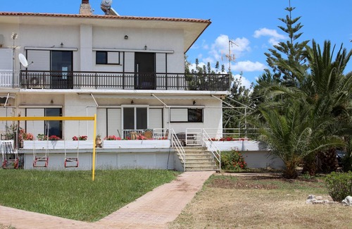 Kilada House | Holiday house directly at the sea, large garden, wifi | Argolis, Peloponnese