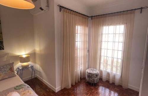 Gambelas House | Holiday house Faro for 1 - 10 persons with 5 bedrooms - Holiday home