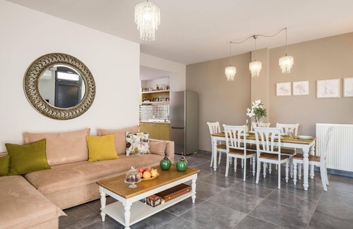 Agia House | Holiday house Galatas for 1 - 18 persons with 9 bedrooms - Holiday apartment in one or multi-family