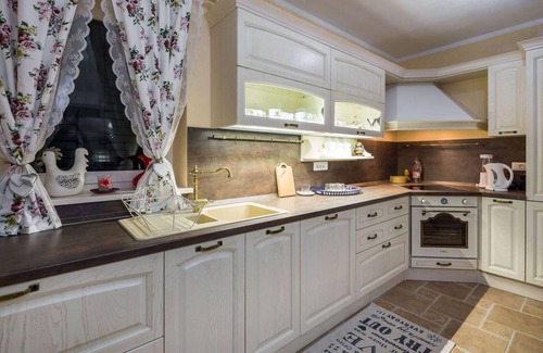 Golovik House | Holiday house Golovik for 1 - 12 persons with 6 bedrooms - Holiday house