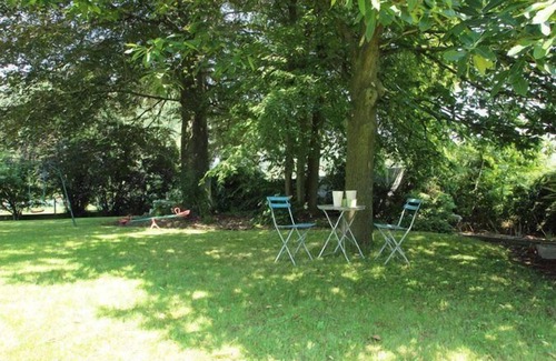 Haaltert House | Holiday house Haaltert for 3 - 6 persons with 3 bedrooms - Twin house