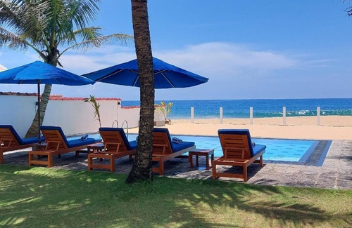 Thiranagama House | Holiday house Hikkaduwa for 1 - 8 persons with 3 bedrooms - Holiday house