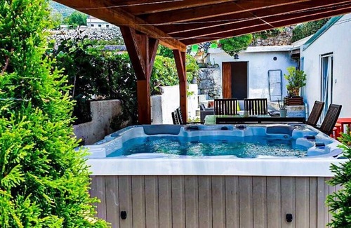 Hreljin House | Holiday house Hreljin for 1 - 11 persons with 3 bedrooms - Holiday house