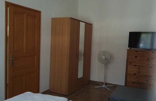 Balatonmariafurdo House | Holiday house Balatonmáriafürdõ for 1 - 7 persons with 3 bedrooms - Holiday home
