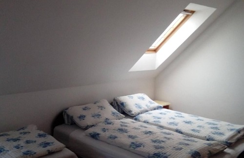 Balatonmariafurdo House | Holiday house Balatonmáriafürdõ for 1 - 7 persons with 3 bedrooms - Holiday home