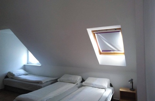 Balatonmariafurdo House | Holiday house Balatonmáriafürdõ for 1 - 7 persons with 3 bedrooms - Holiday home