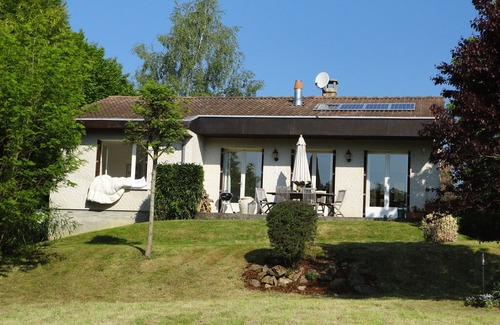 Chavenon House | Holiday house in Auvergne surrounded by a large and beautiful garden
