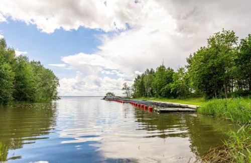 Lillkyrka House | Holiday house in Grythem, Orebro, within walking distance to lake