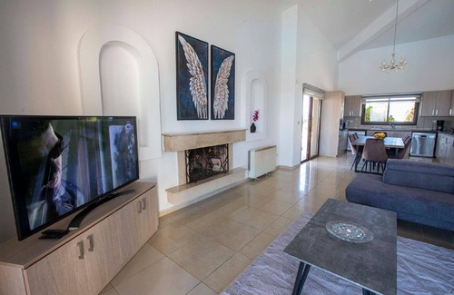 Kathikas Other | Holiday house Kathikas for 1 - 12 persons with 6 bedrooms - Farmhouse