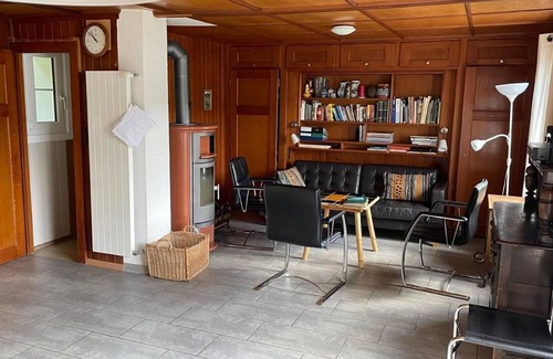 Les Bioux Ski Chalet | Holiday house Le Lieu for 1 - 9 persons with 4 bedrooms - Chalet