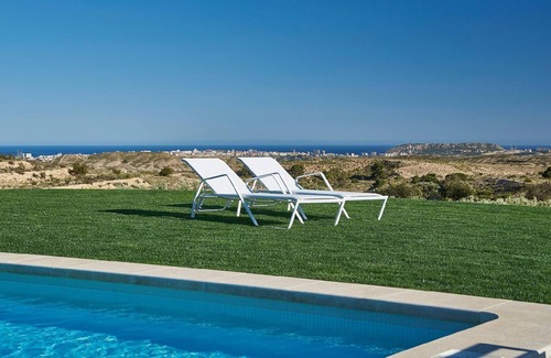 Hoya de los Patos House | Holiday house Monnegre for 1 - 10 persons with 4 bedrooms - Holiday home