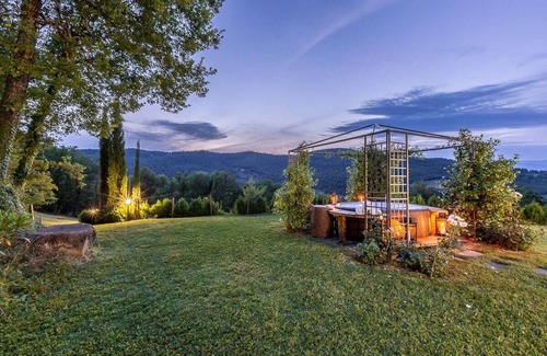 Ripoli House | Holiday house Monterchi for 1 - 10 persons with 5 bedrooms - Holiday home