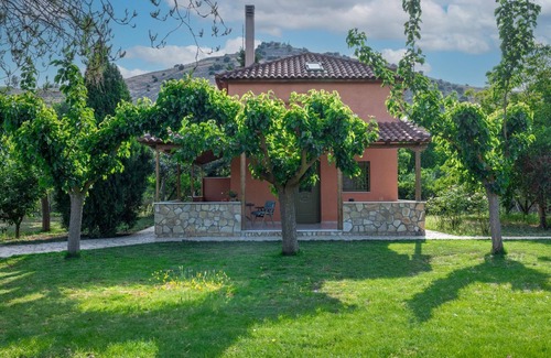 Nea Tirintha House | Holiday house Nafplion for 2 - 6 persons with 3 bedrooms - Holiday house