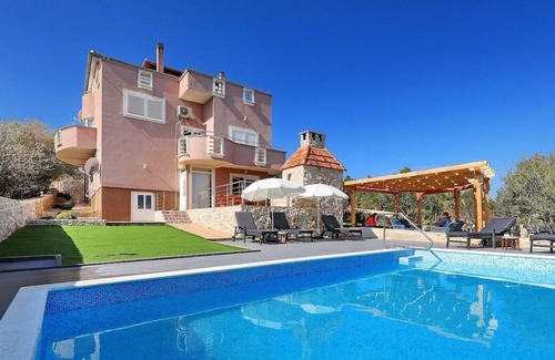 Dobropoljana House | Holiday house Nevidane for 1 - 10 persons with 5 bedrooms - Row house