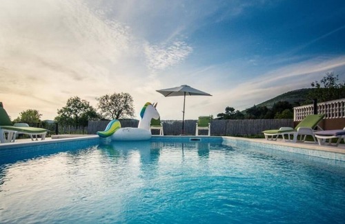 Labin House | Holiday house Prgomet for 8 persons with 3 bedrooms - Holiday home