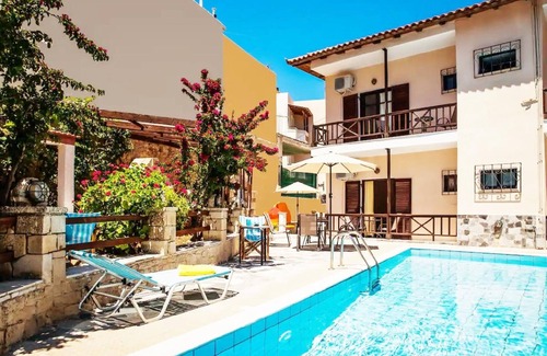 Roussospiti House | Holiday house Roussospiti for 1 - 22 persons with 6 bedrooms - Holiday apartment in one or multi-fam