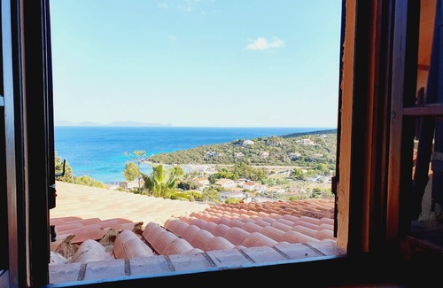 Maladroscia House | Holiday house Sant'Antioco for 1 - 6 persons with 3 bedrooms - Row house