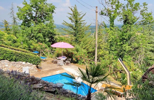 Sarnano House | Holiday house Sarnano for 1 - 6 persons with 3 bedrooms - Holiday home