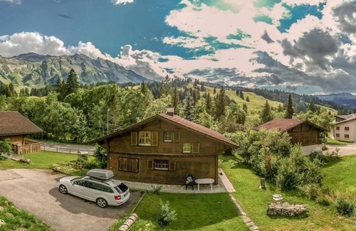 Soerenberg Ski Chalet | Holiday house Sörenberg for 1 - 7 persons with 4 bedrooms - Detached holiday house
