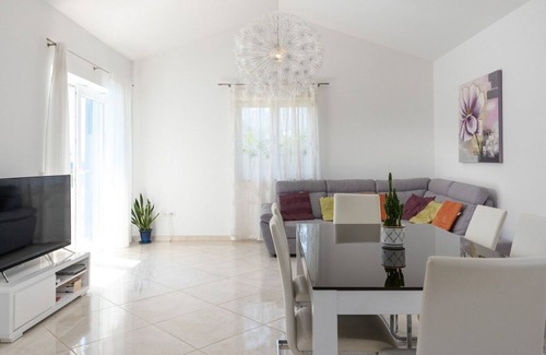 Nova Vas Villa | Holiday house with pool and three bedrooms near Poreč