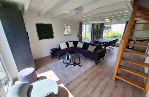 Sint Jansklooster House | Holiday house Wanneperveen for 1 - 6 persons with 2 bedrooms - Holiday home