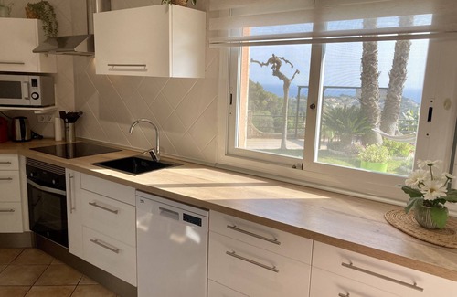 Lloret de Mar Apartment | Holiday house with pool and sea views + garden for 4 pers. Costa Brava (Lloret)