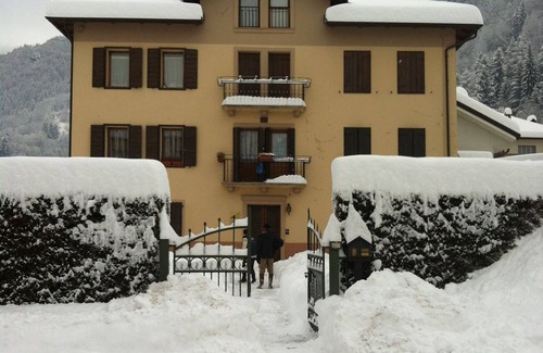 Agordo Apartment | HOLIDAY IN Agordo Dolomites, hiking, relaxation, forests, rocks and sunsets PINK !