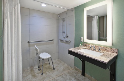 Downtown Columbus Hotel | Holiday Inn Columbus Dwtn-Capitol Square by IHG