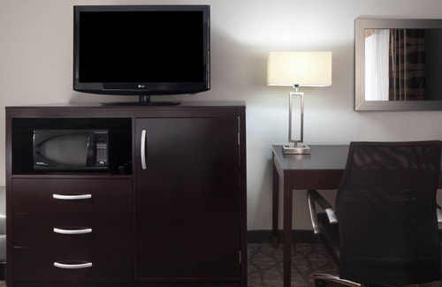 Central City Hotel | Holiday Inn Corpus Christi Arpt & Conf Ctr by IHG