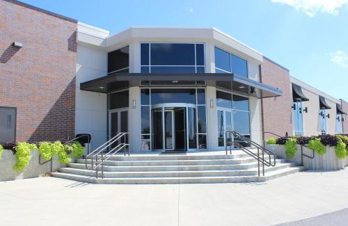 Greater South Side Hotel | Holiday Inn Des Moines-Airport Conf Center by IHG