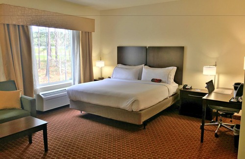 De Funiak Springs Hotel | Holiday Inn Express Defuniak Springs by IHG