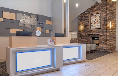 Wheat Ridge Hotel | Holiday Inn Express & Suites Wheat Ridge-Denver West, an IHG Hotel