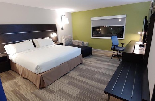 Rolling Meadows Hotel | Holiday Inn Express Schaumburg-Rolling Meadows