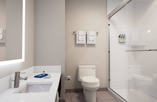 Cabot Hotel | Holiday Inn Express Cabot by IHG