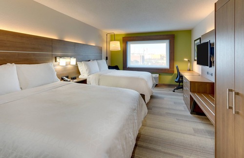 Monroe Hotel | Holiday Inn Express Cincinnati North - Monroe by IHG