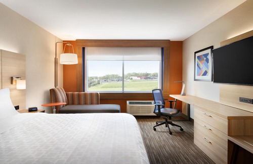 Coventry Hotel | Holiday Inn Express - Coventry S - West Warwick Area, an Ihg Hotel
