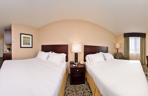 Raisin Hotel | Holiday Inn Express Fresno River Park Highway 41, an Ihg Hotel