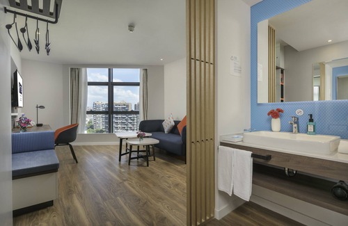 Jianggan Hotel | Holiday Inn Express Hangzhou Jiuzhou by IHG
