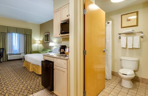 Southwind Hotel | Holiday Inn Express Hotel & Suites Memphis Southwind by IHG
