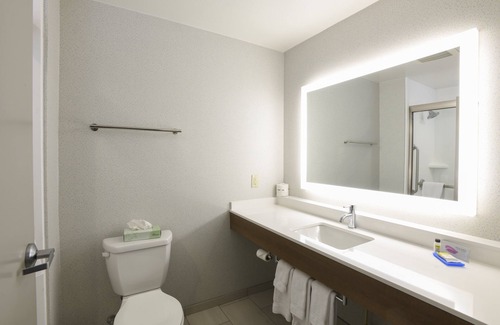 Walton Hotel | Holiday Inn Express Hotel & Suites Richwood-Cincinnati South by IHG