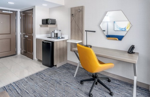 Cheyenne Hotel | Holiday Inn Express Hotel & Suites - Cheyenne by IHG