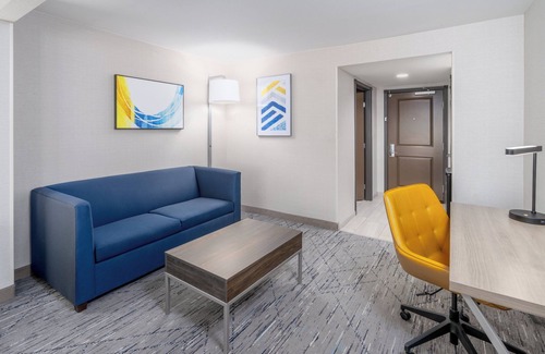 Cheyenne Hotel | Holiday Inn Express Hotel & Suites - Cheyenne by IHG
