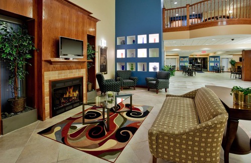 Suffolk Hotel | Holiday Inn Express Hotel & Suites Suffolk by IHG